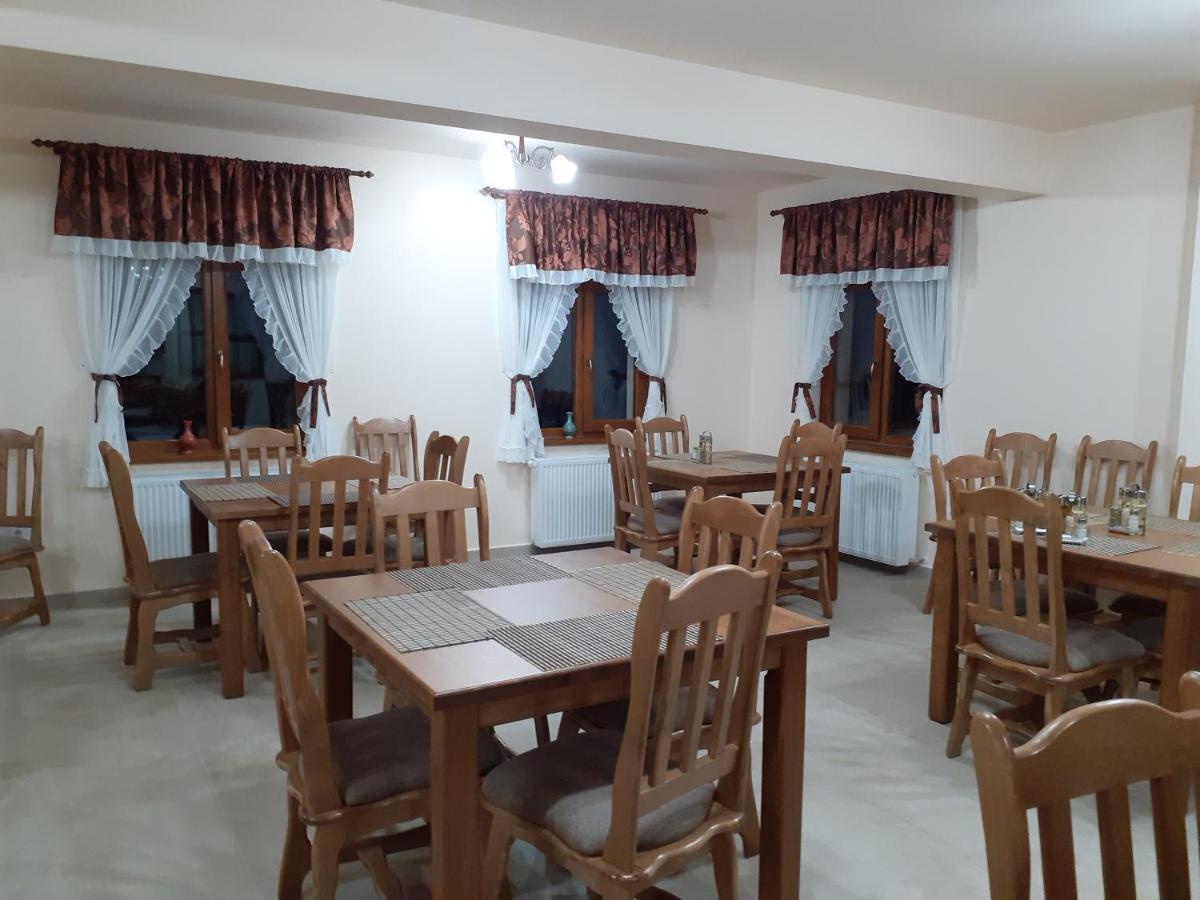 Pensiunea Bradul Dealu Stefanitei 외부 사진